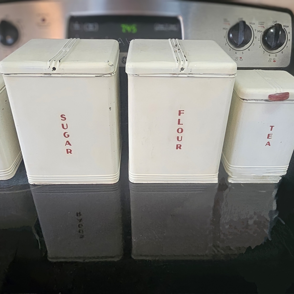 Vintage Kreamer 4-Piece Canister Set